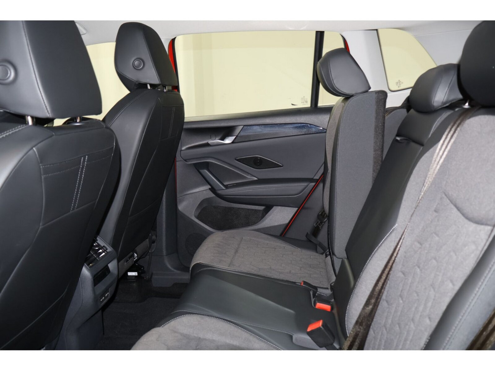 Volkswagen Tiguan – Bild 9