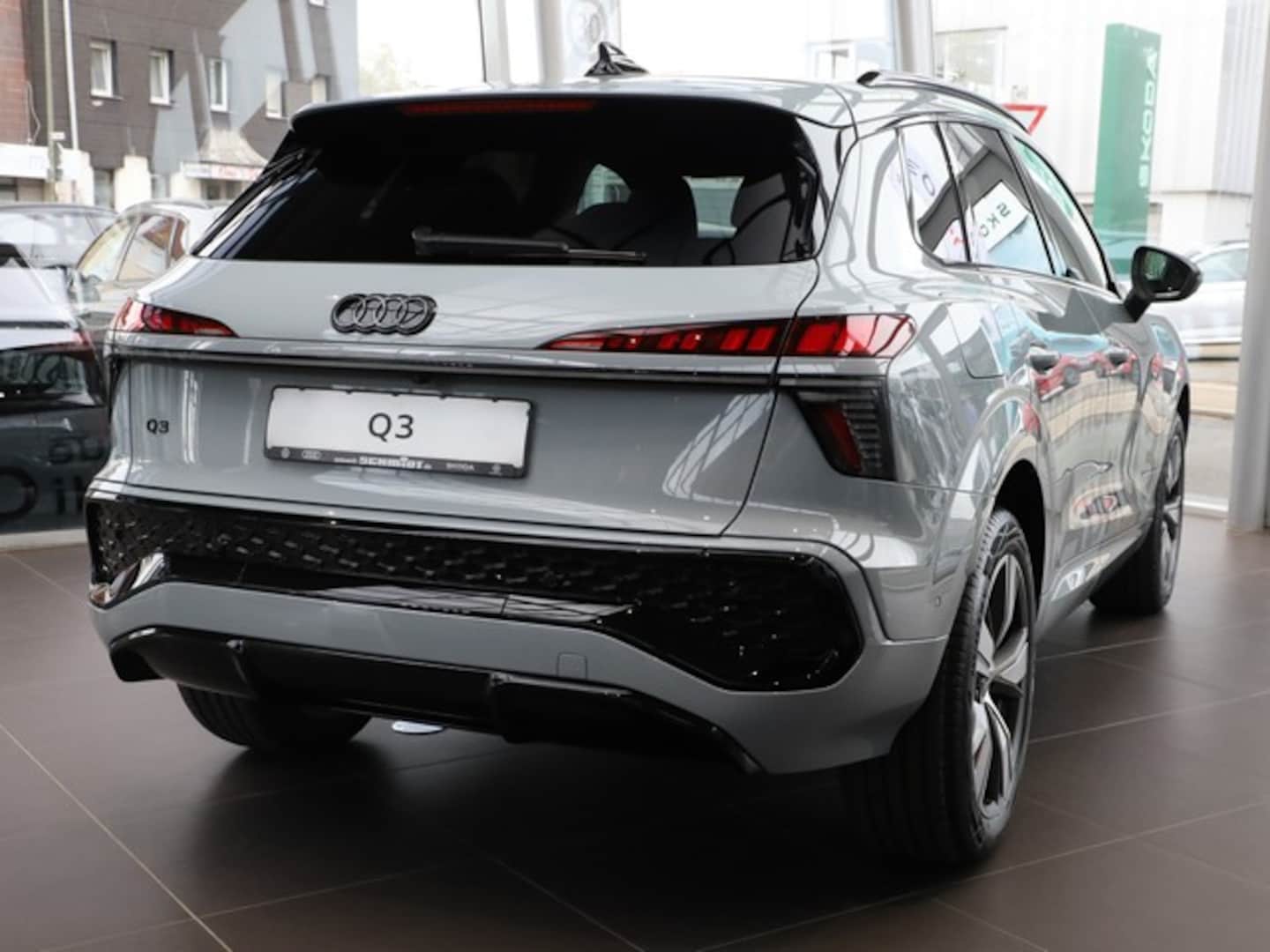 Bild über Audi Q3 SUV TFSI 110 kW S tronic - für weitere Informationen kontaktieren Sie den Audi Partner