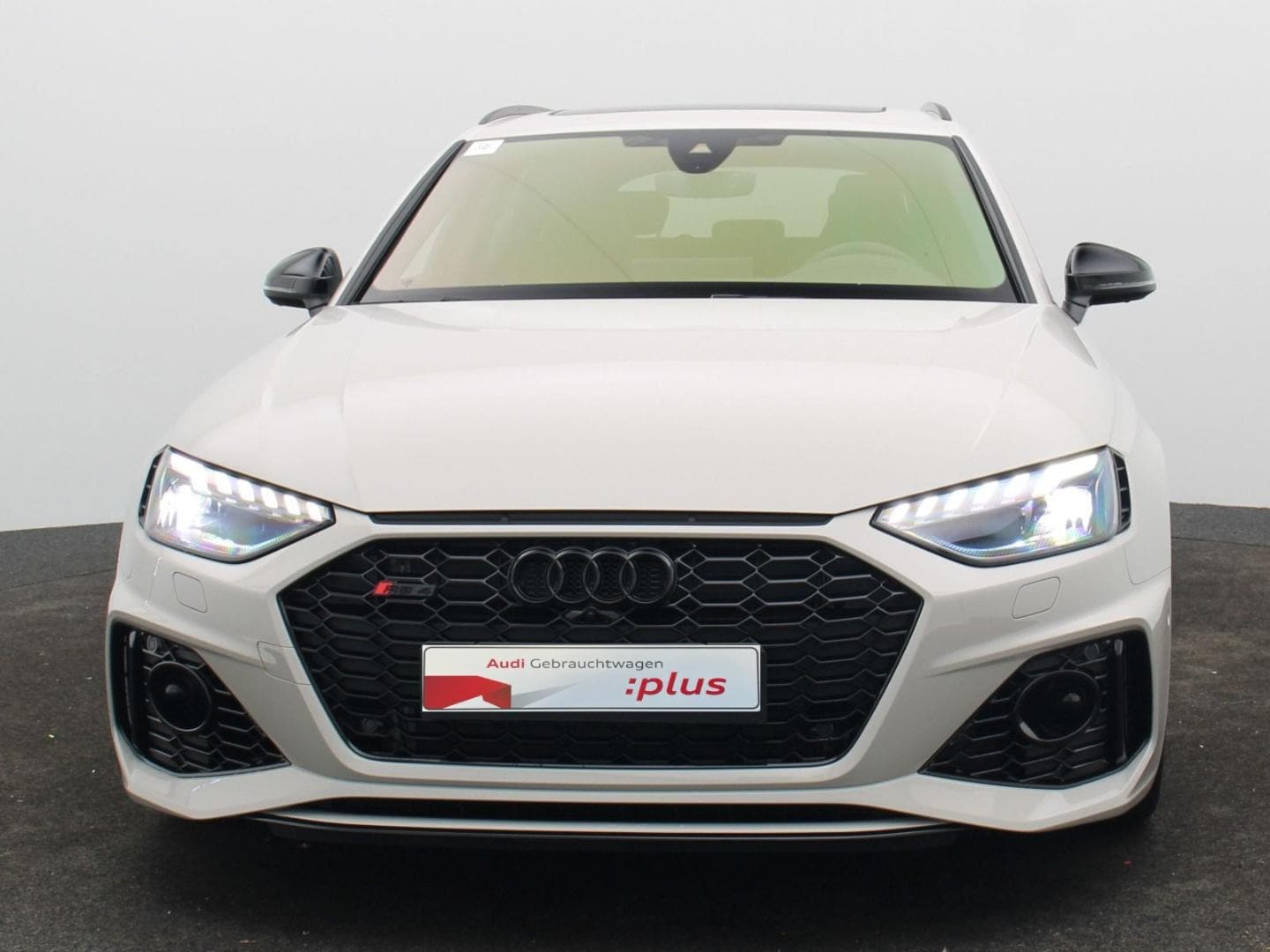Image about Audi RS 4 Avant TFSI quattro tiptronic