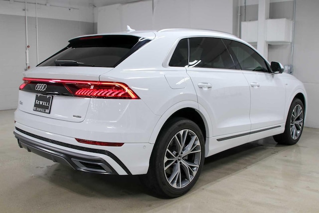 2023 Audi Q8