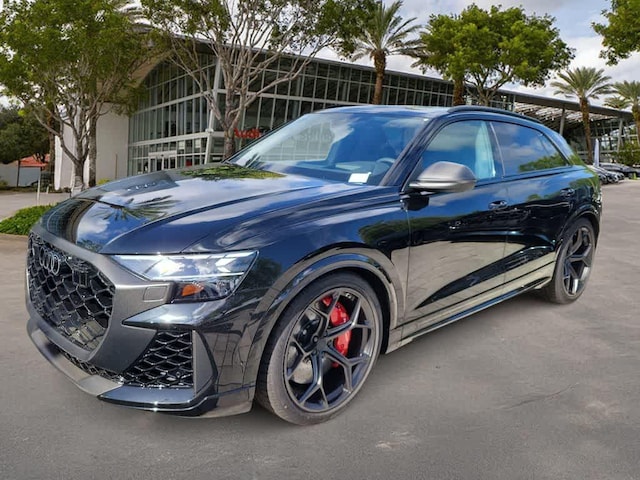 2026 RS Q8 Base