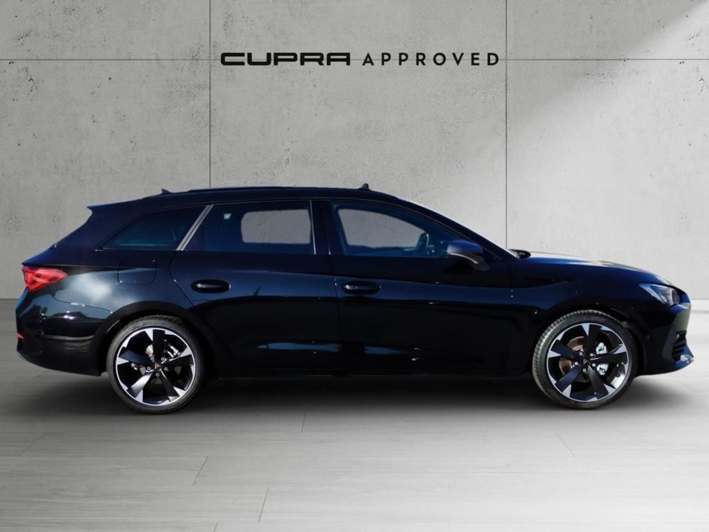 CUPRA Leon Sportstourer 1.5 eTSI DSG 110 kW (150 CV) — photo 3