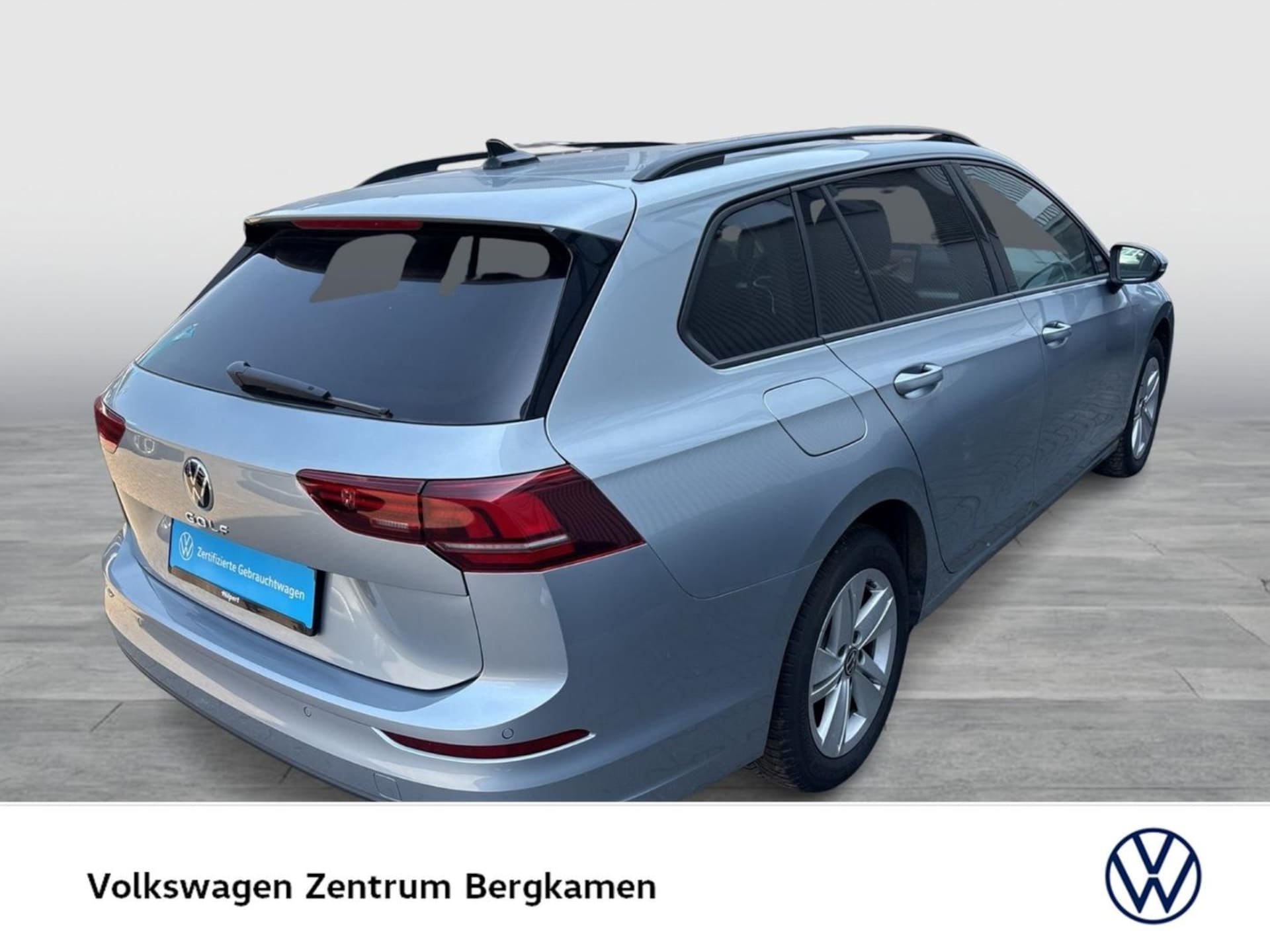 Volkswagen Golf Variant Life