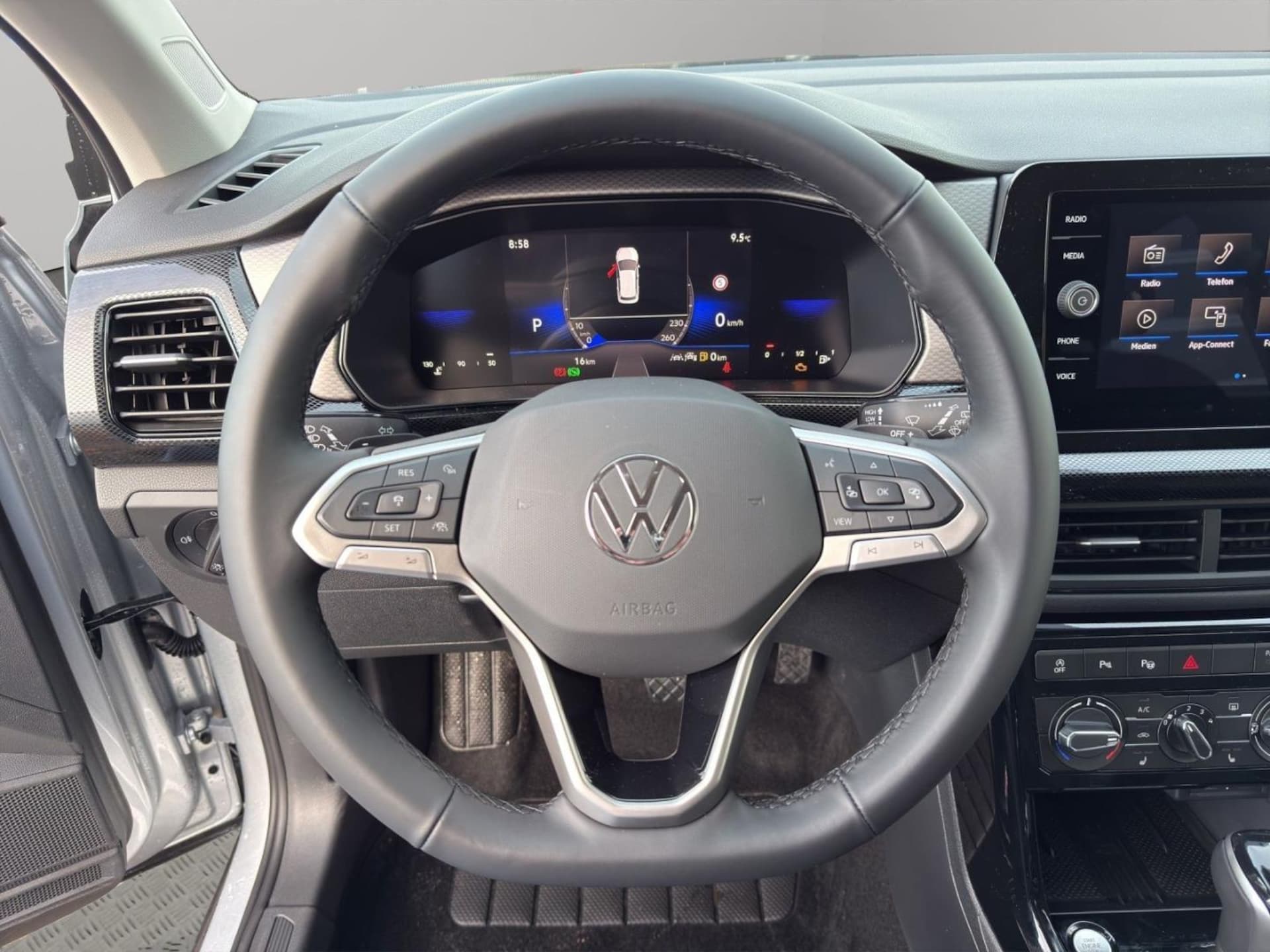 Volkswagen T-Cross Life