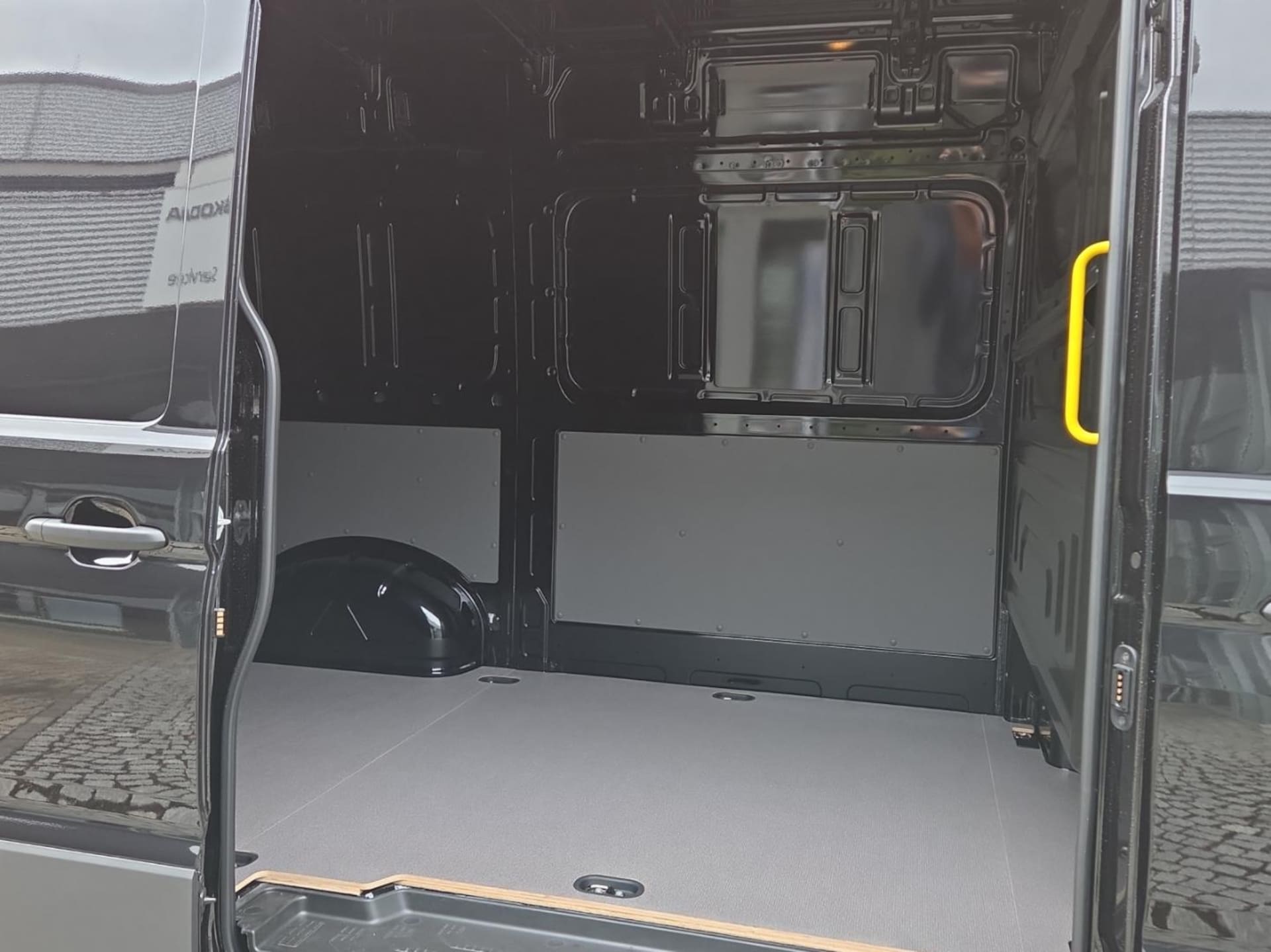 Volkswagen Crafter Kasten mittlerer Radstand