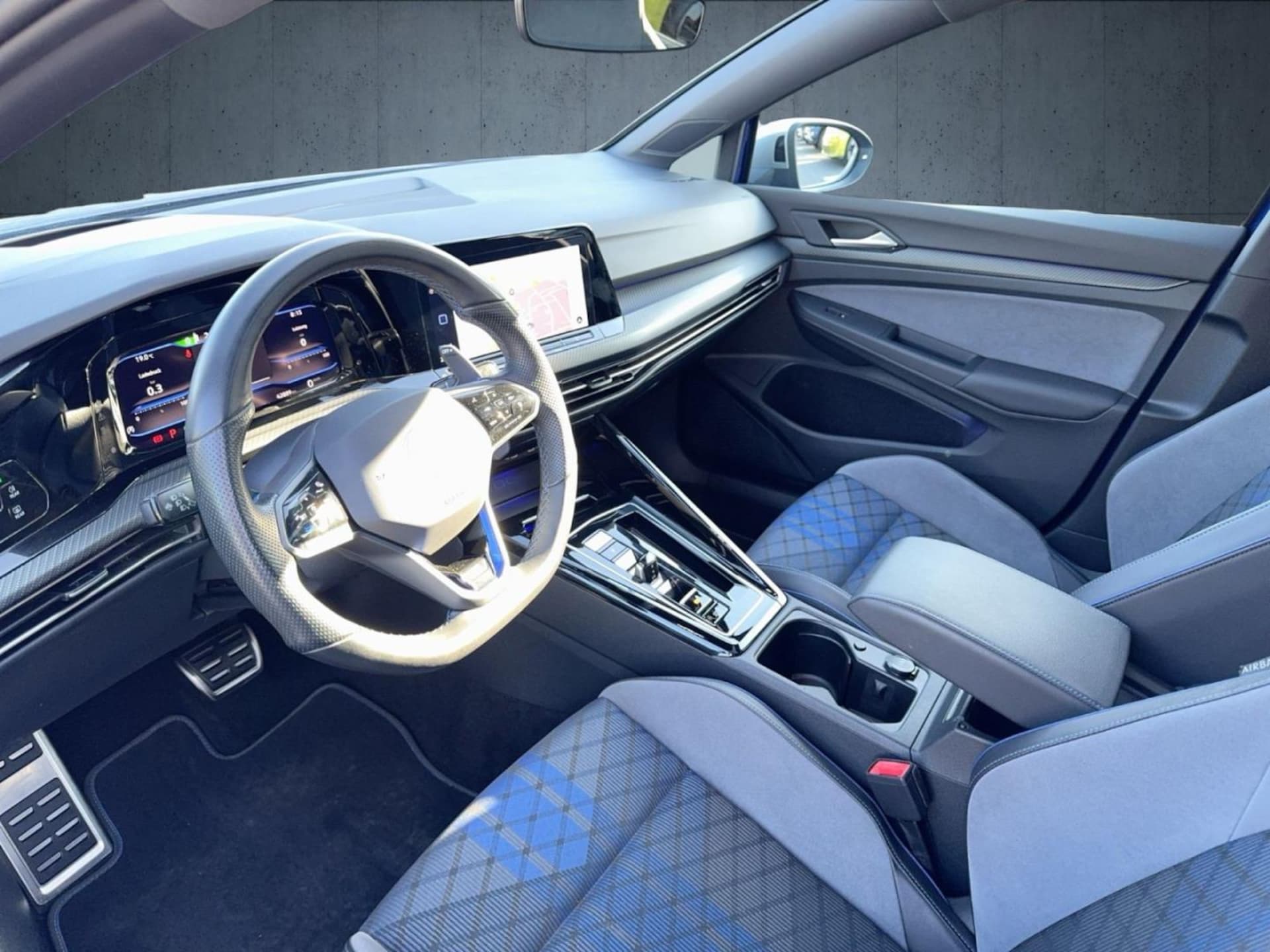 Volkswagen Golf Variant R