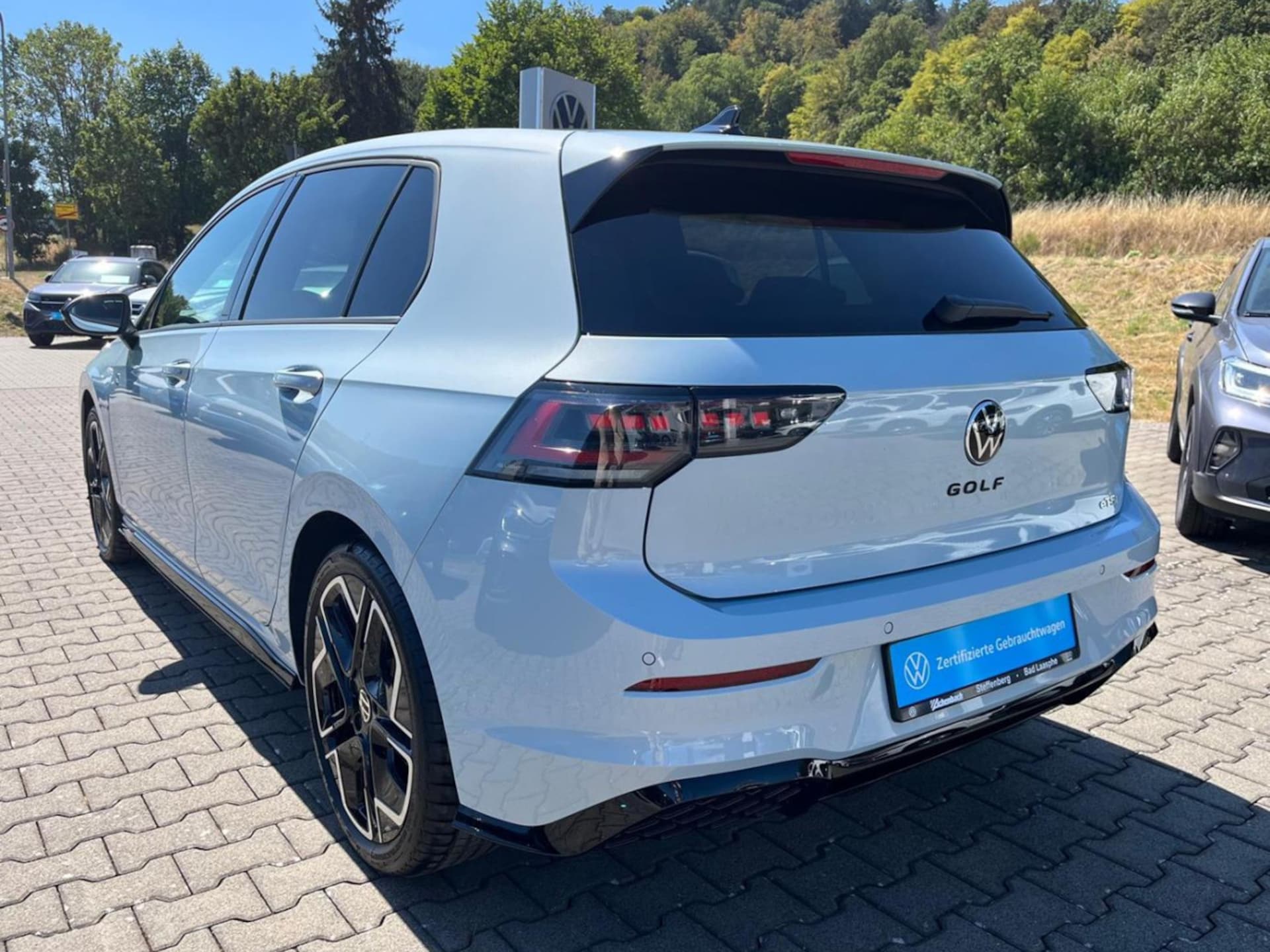 Volkswagen Golf R-Line
