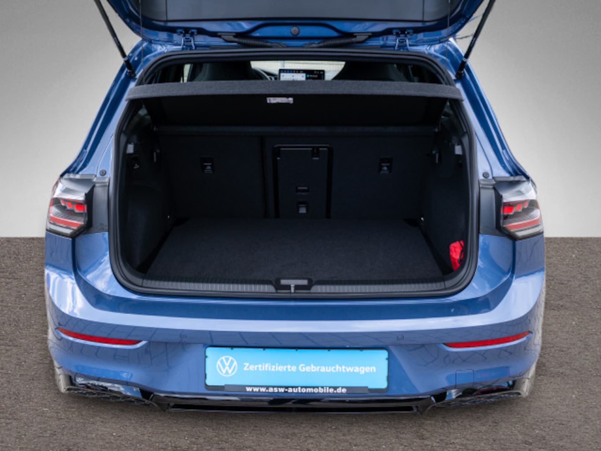 Volkswagen Golf R-Line