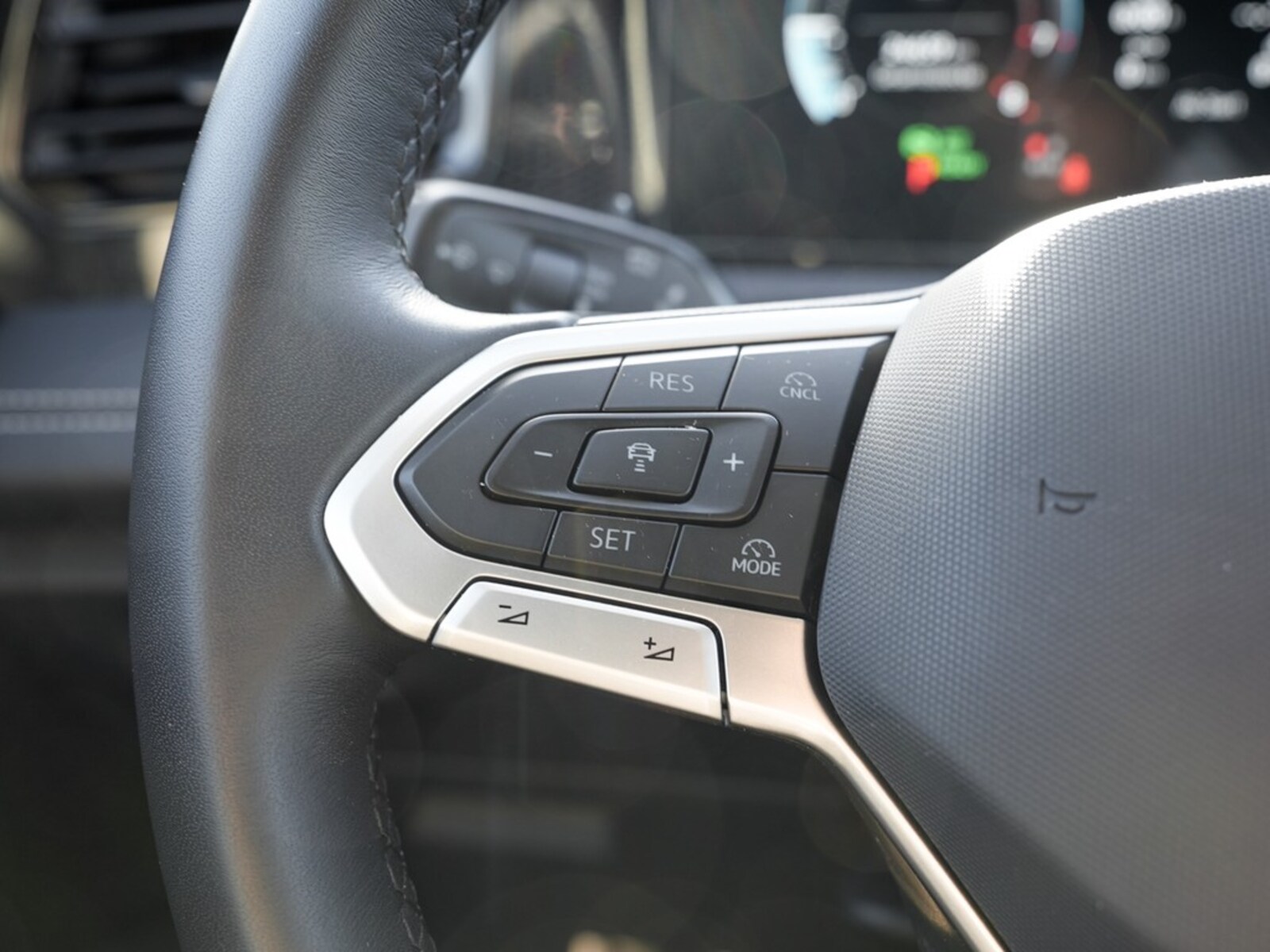 Volkswagen Tiguan – Bild 16