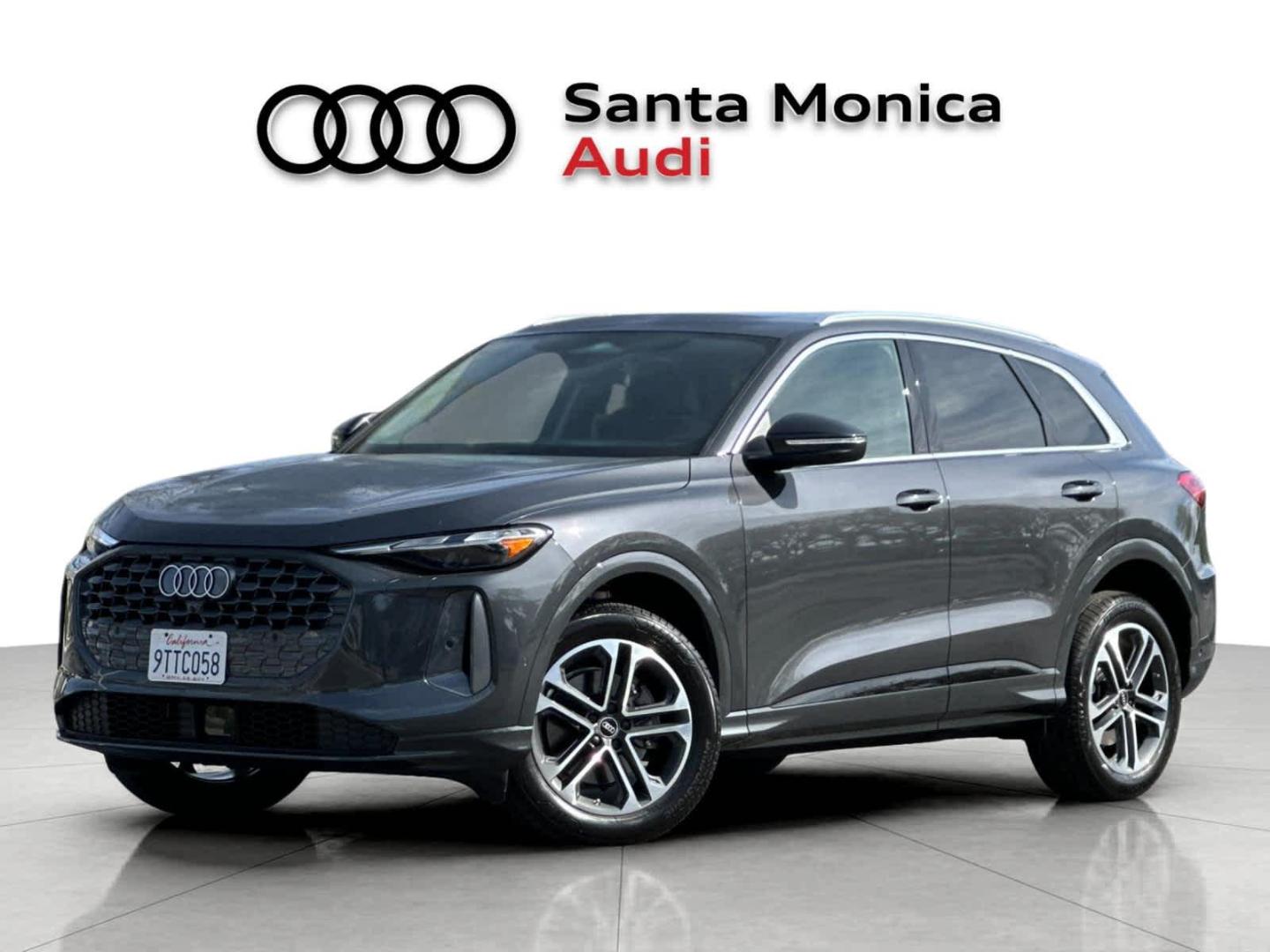 2025 Audi Q5 40 Premium's photo