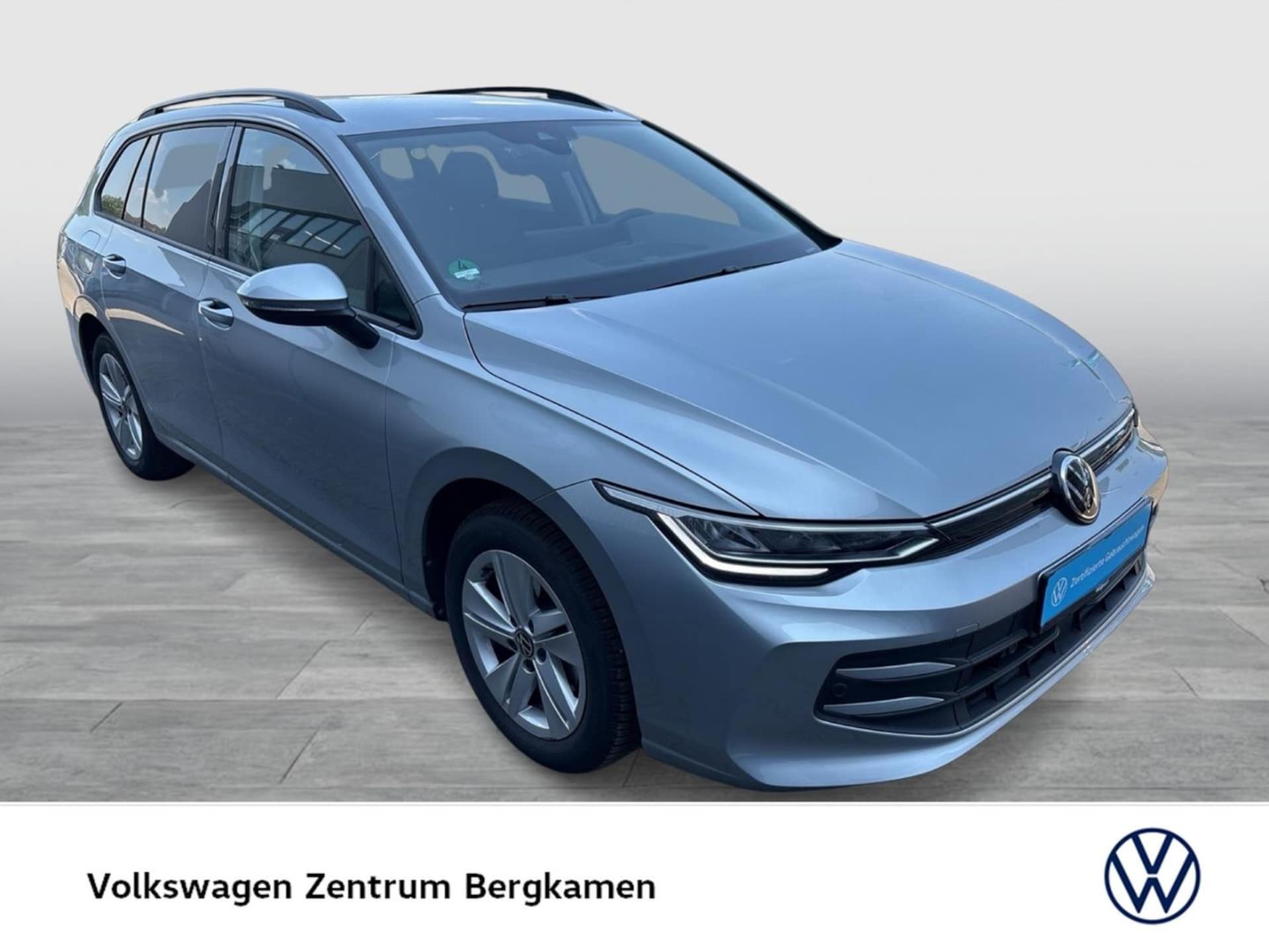 Volkswagen Golf Variant Life