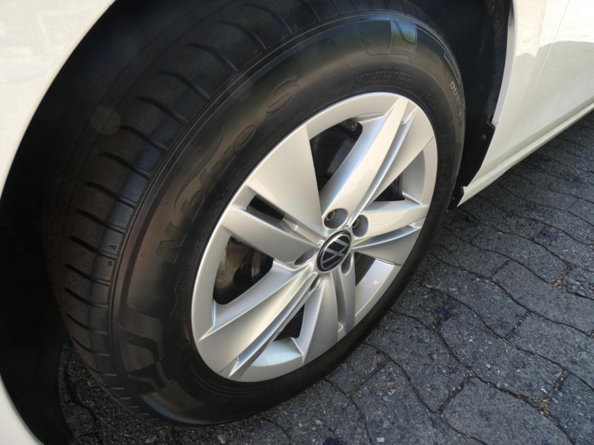 Volkswagen Golf Variant Life