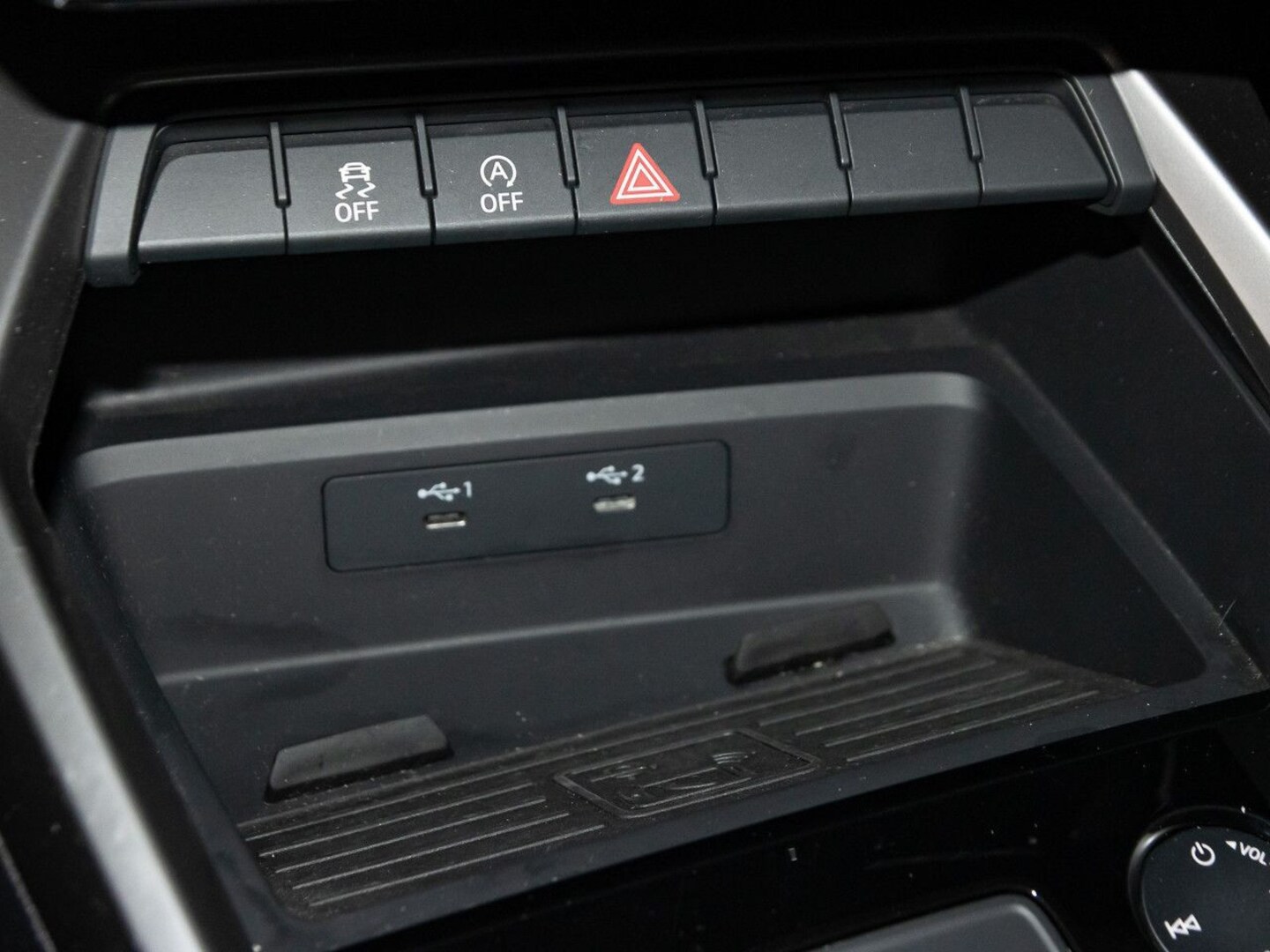Bild über Audi A3 Sportback 30 TFSI S tronic - für weitere Informationen kontaktieren Sie den Audi Partner