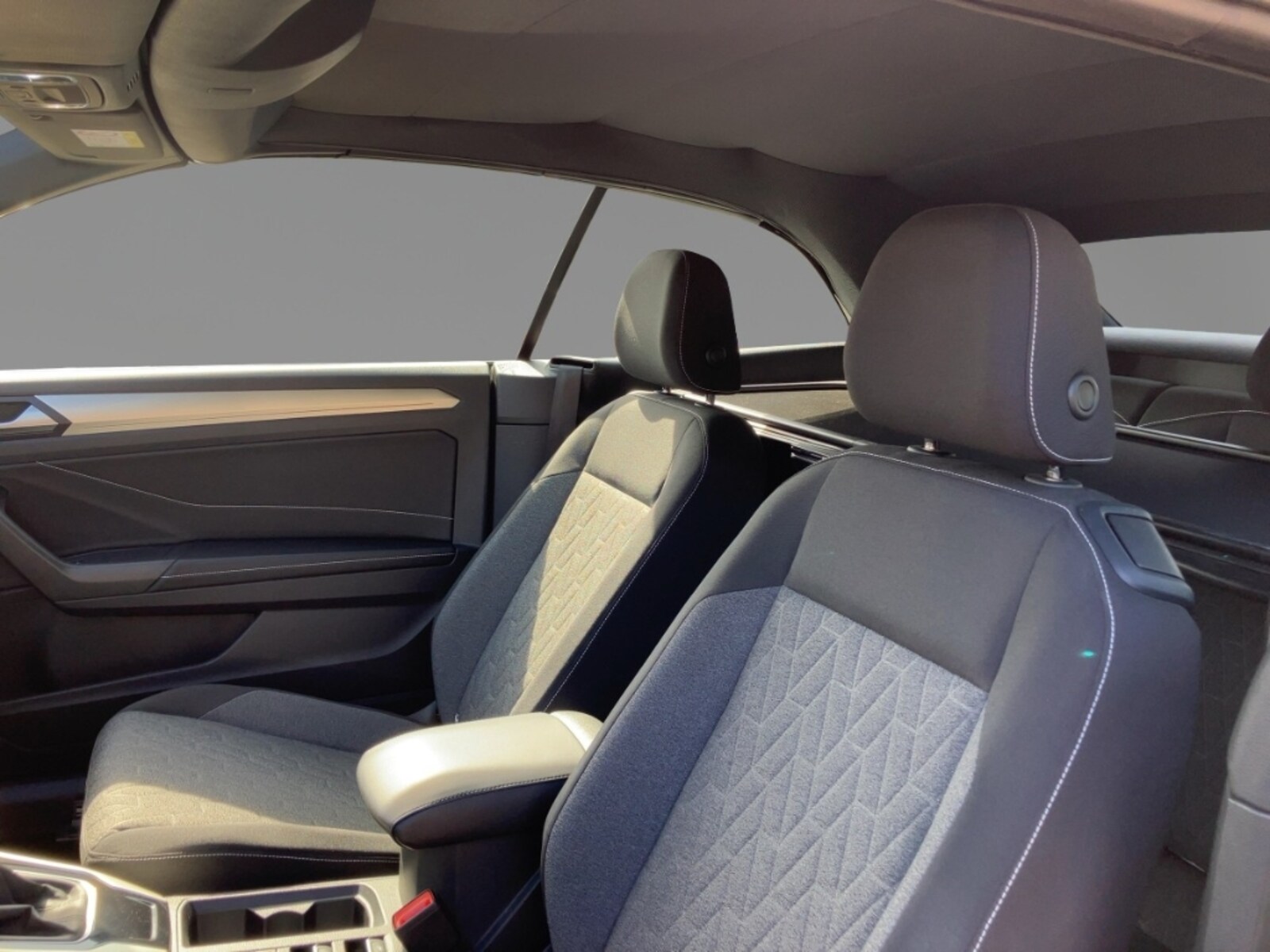 Volkswagen T-Roc Cabriolet – Bild 9