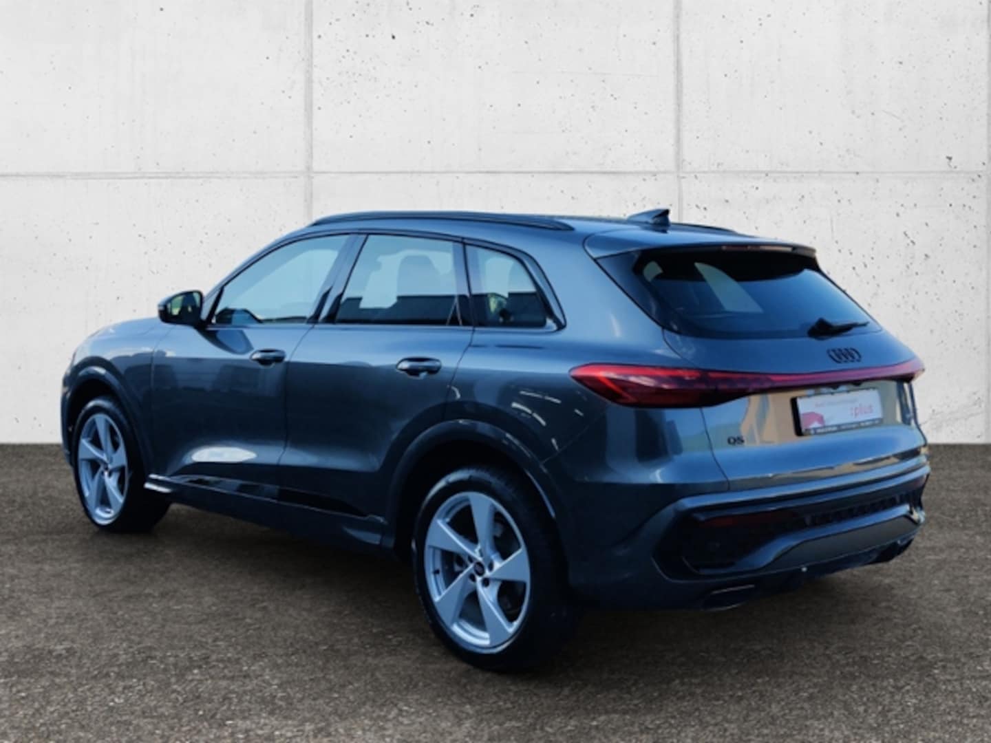 Bild über Audi Q5 SUV TFSI quattro 150 kW S tronic - für weitere Informationen kontaktieren Sie den Audi Partner