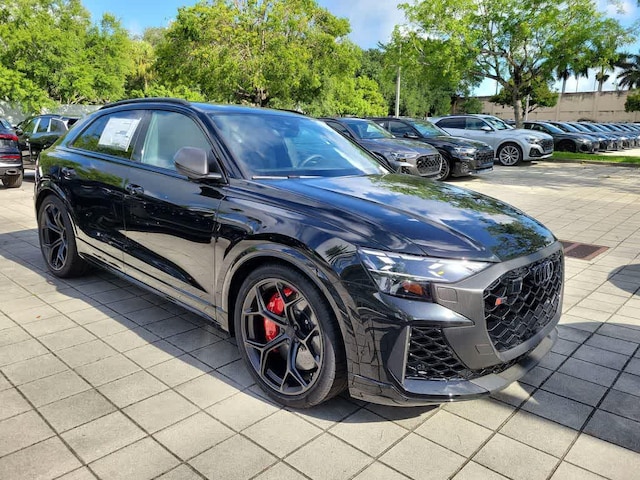 2026 Audi RS Q8 SUV performance