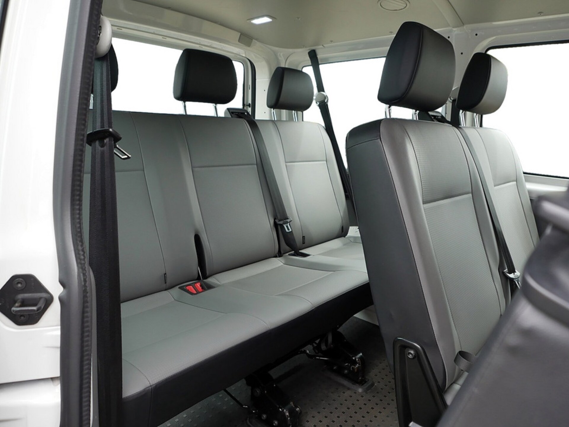Volkswagen T6.1 Transporter Kombi kurzer Radstand