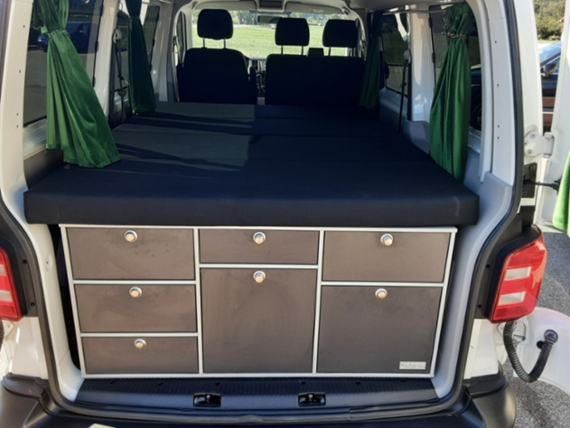 Volkswagen T6 Transporter Kombi kurzer Radstand