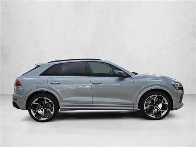 2026 Audi RS Q8 SUV performance