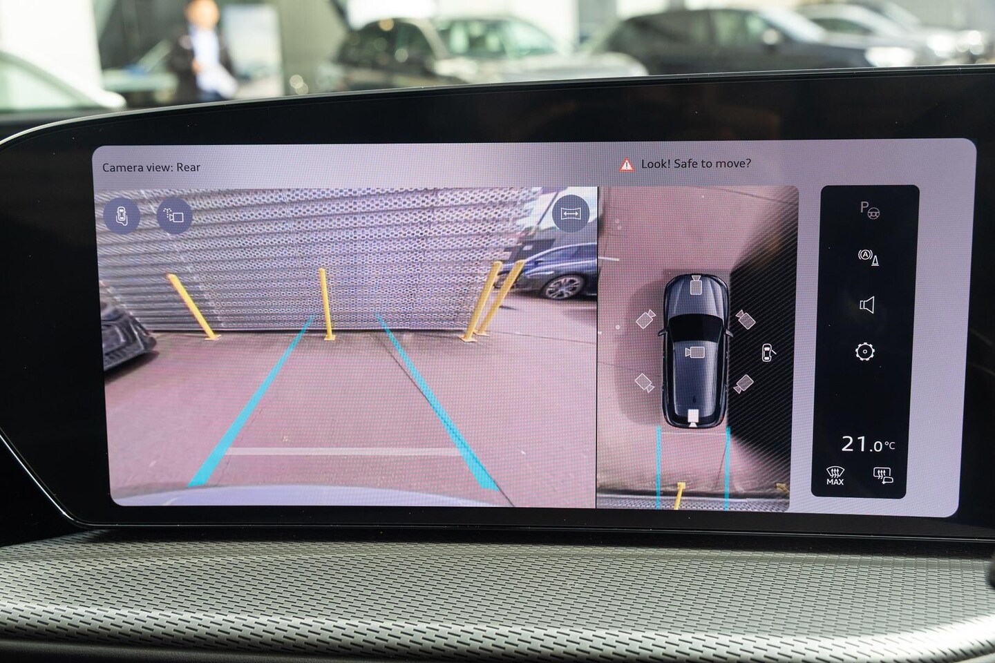 Image about Audi Q5 SUV e-hybrid quattro S tronic