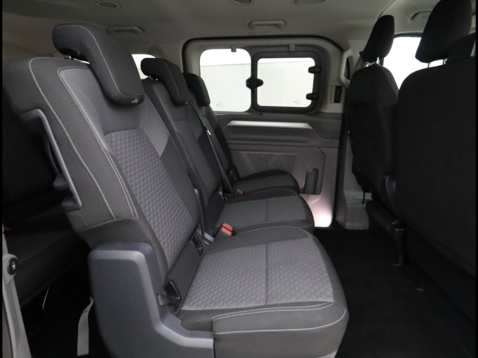 Volkswagen Caravelle Style