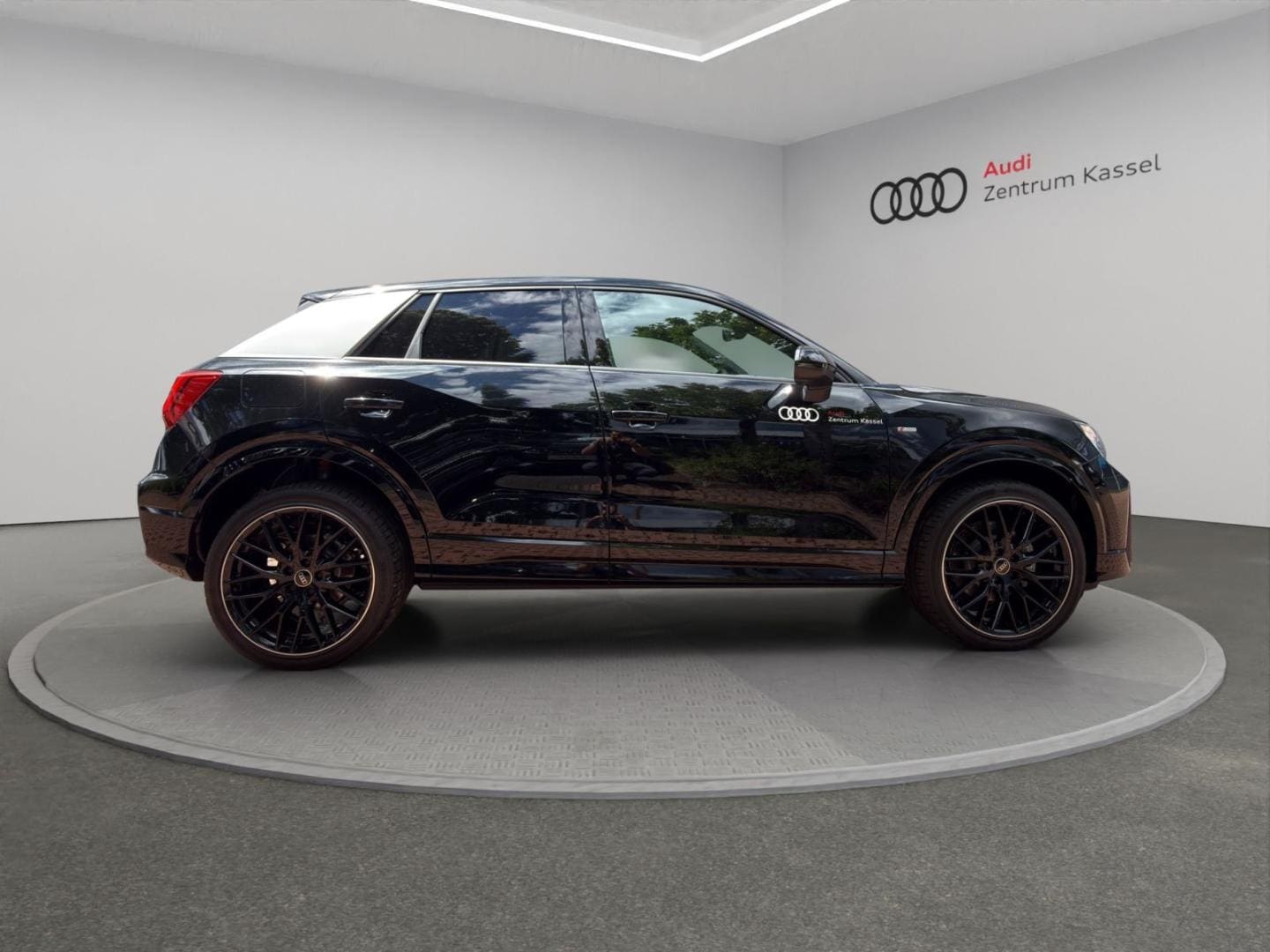 Bild über Audi Q2 S line 35 TFSI S tronic - für weitere Informationen kontaktieren Sie den Audi Partner