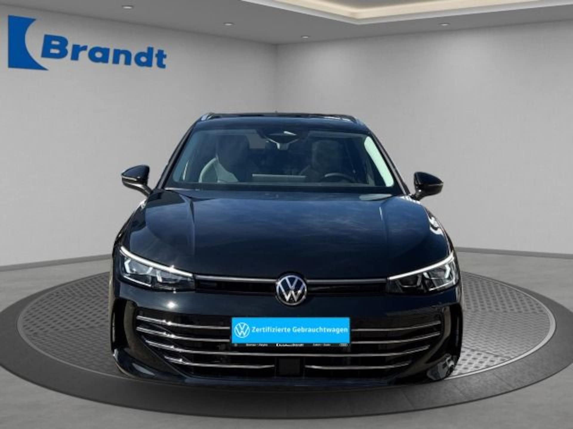 Volkswagen Passat Elegance