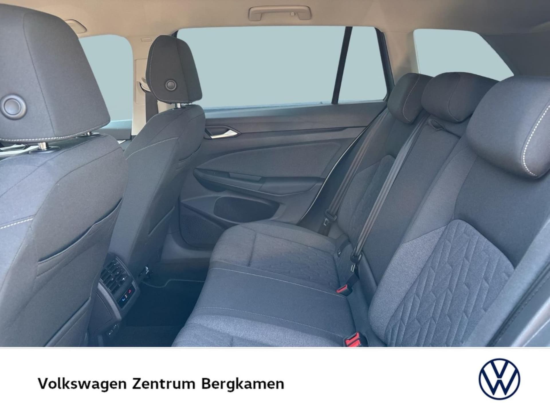 Volkswagen Golf Variant Life