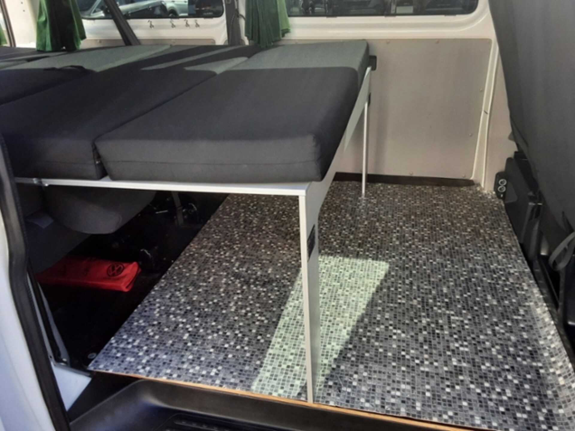 Volkswagen T6 Transporter Kombi kurzer Radstand