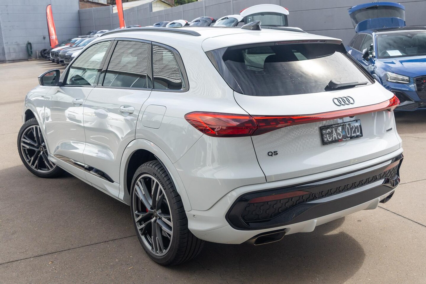 Image about Audi Q5 SUV e-hybrid quattro S tronic