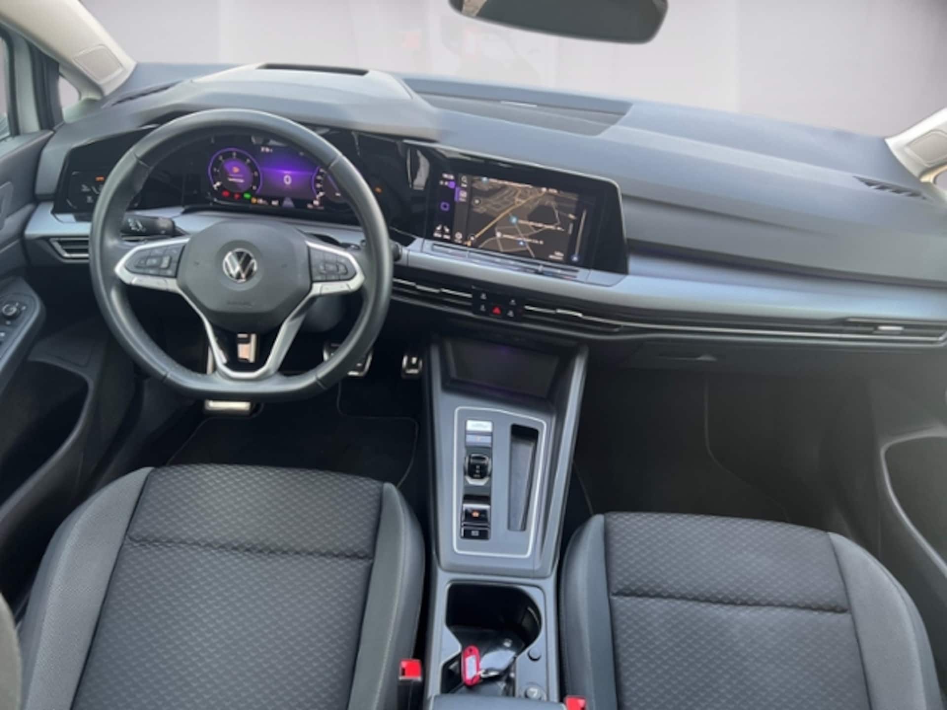 Volkswagen Golf Active