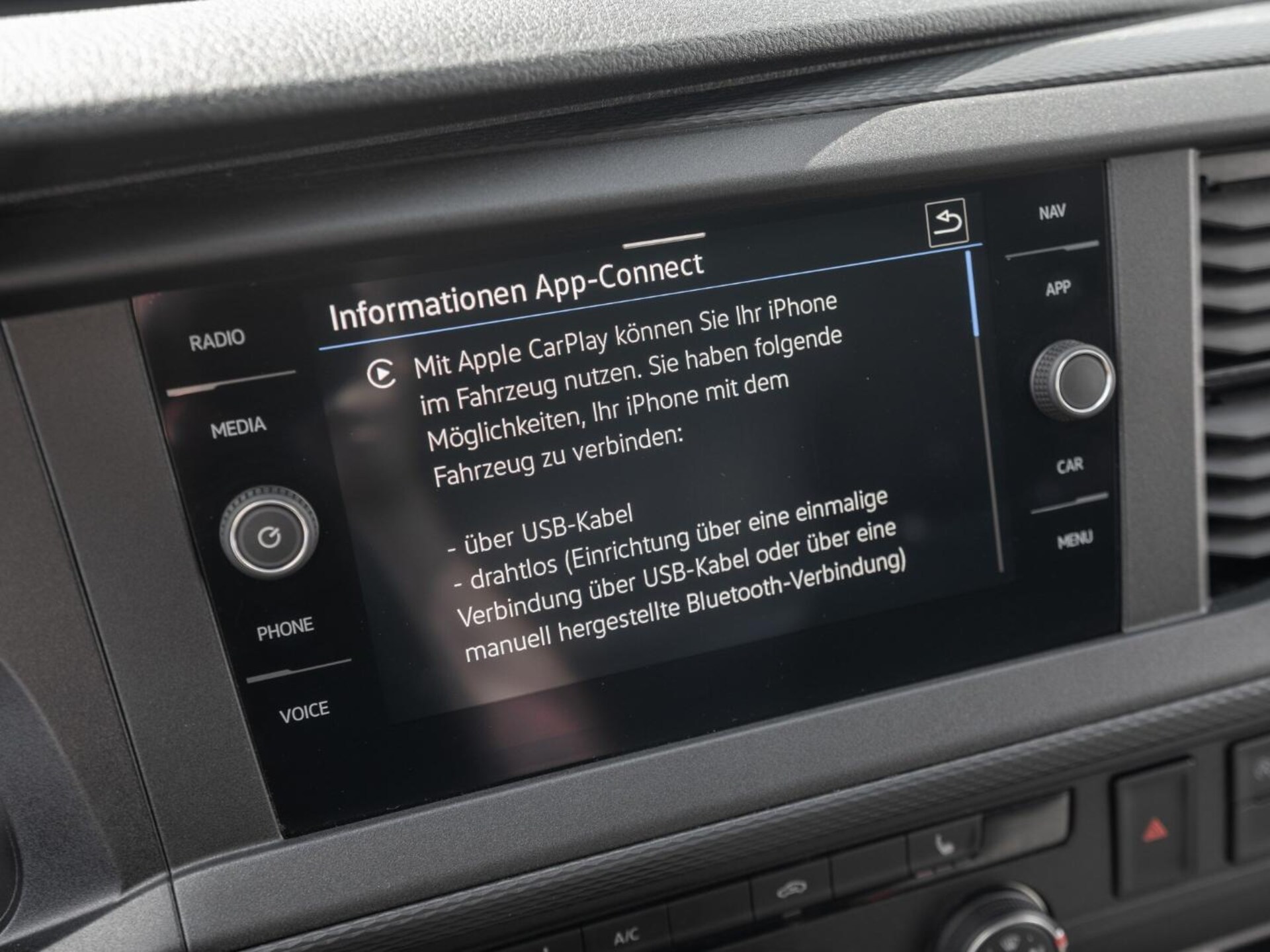 Volkswagen T6.1 Transporter Kasten langer Radstand