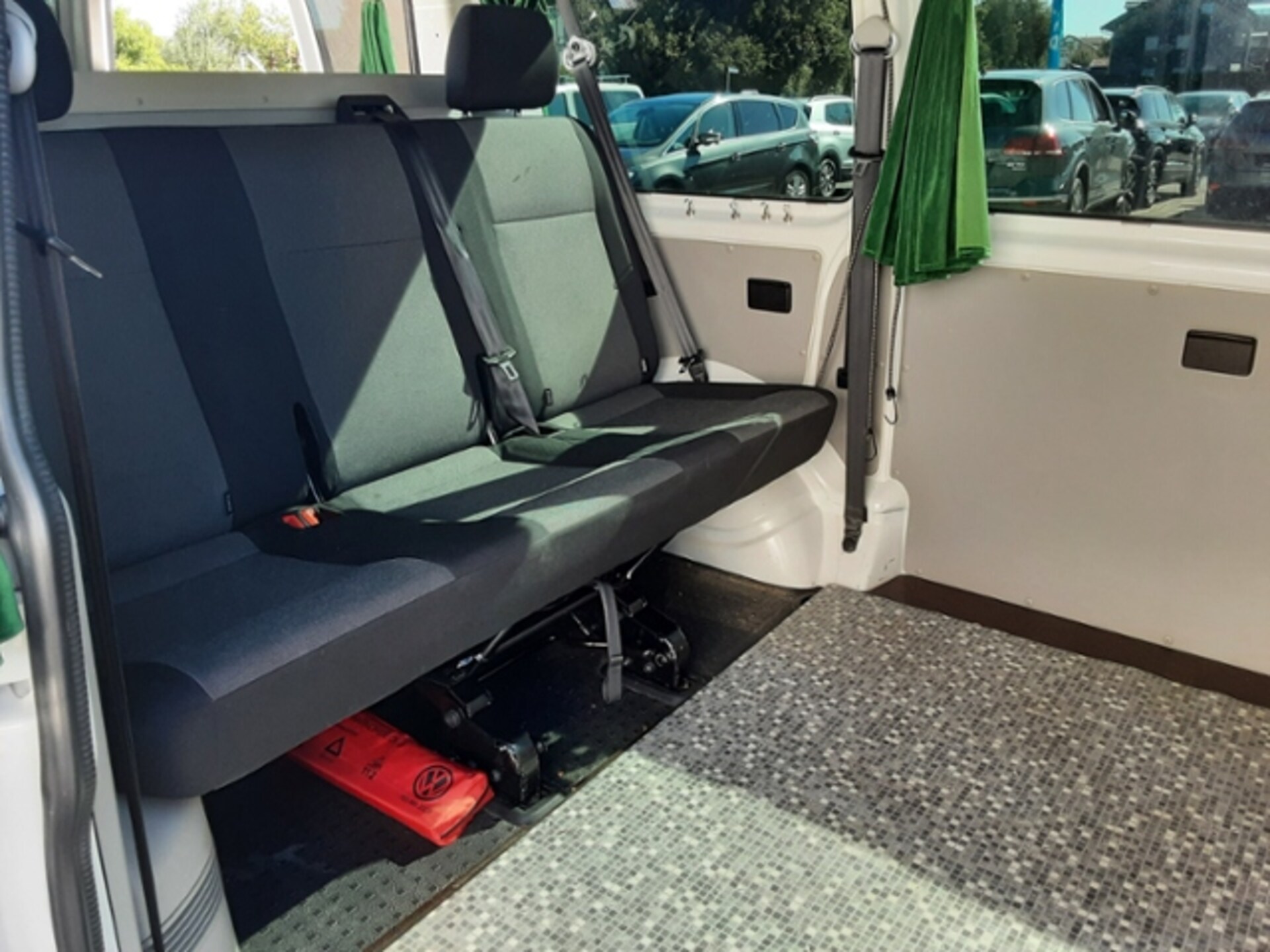 Volkswagen T6 Transporter Kombi kurzer Radstand