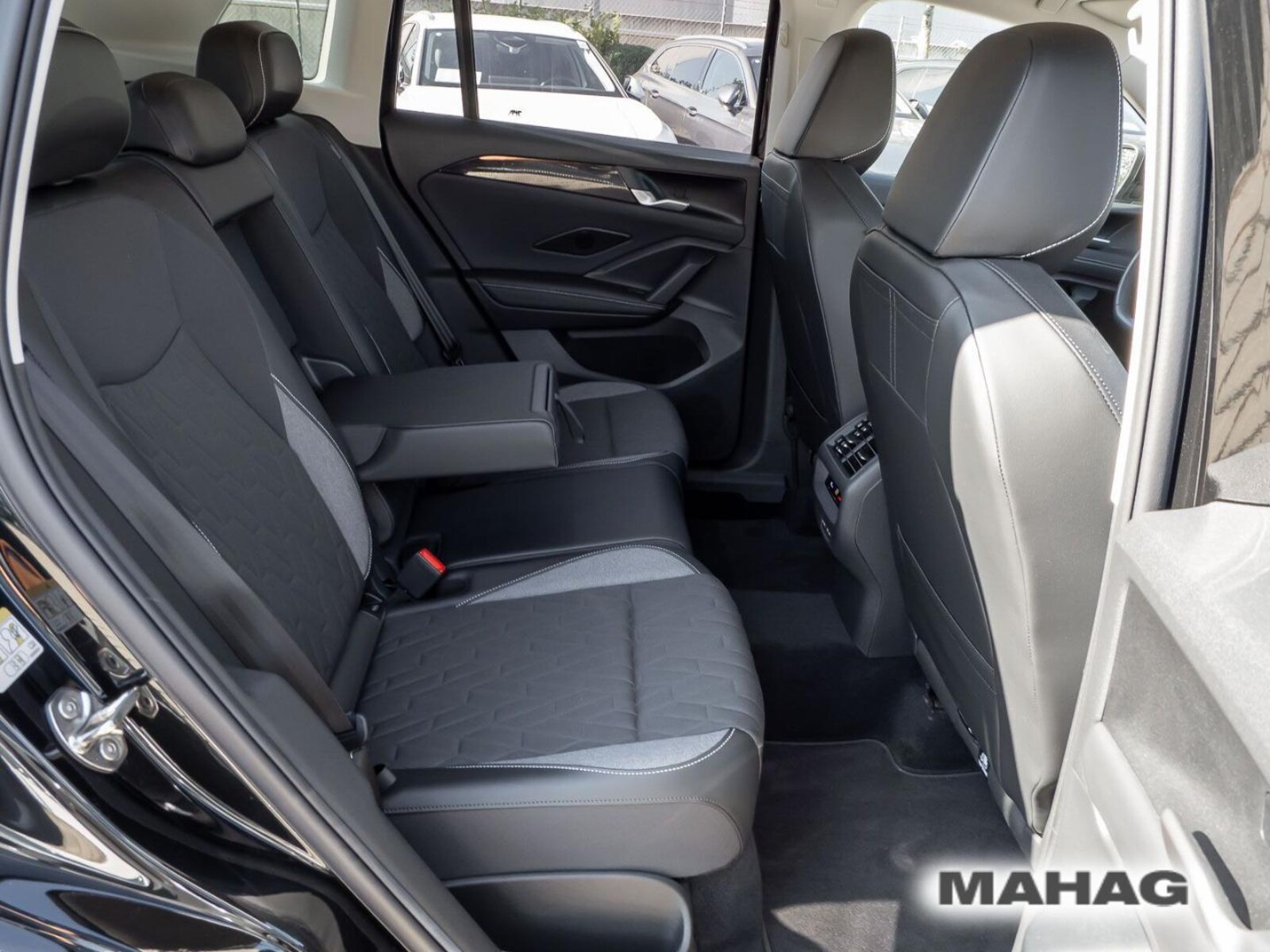 Volkswagen Tiguan – Bild 15