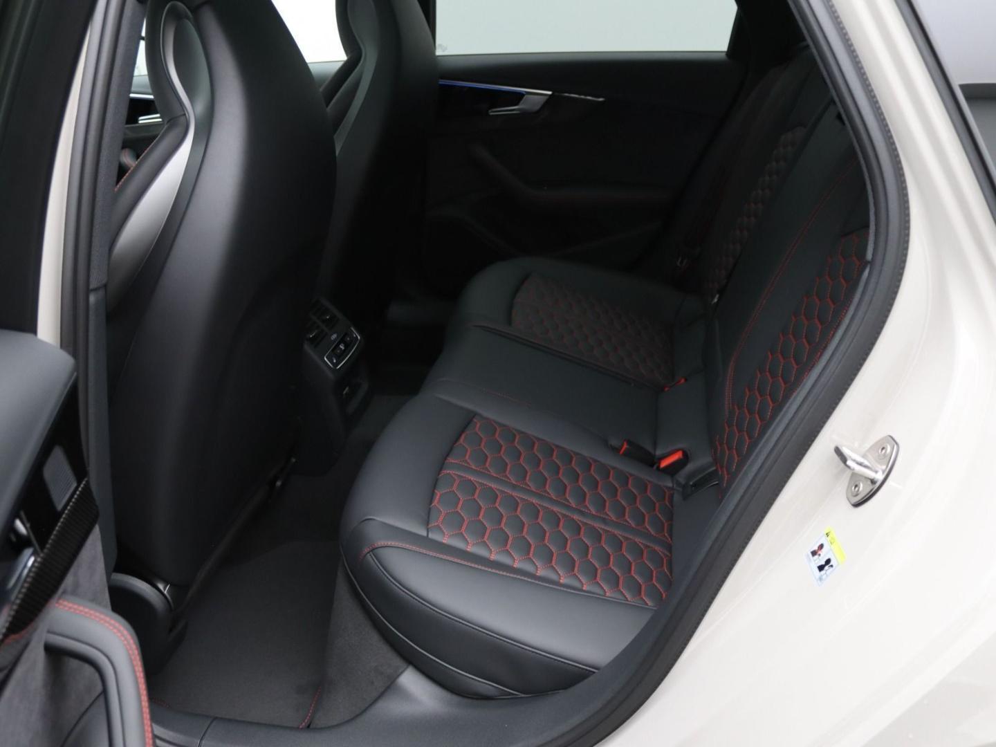 Image about Audi RS 4 Avant TFSI quattro tiptronic