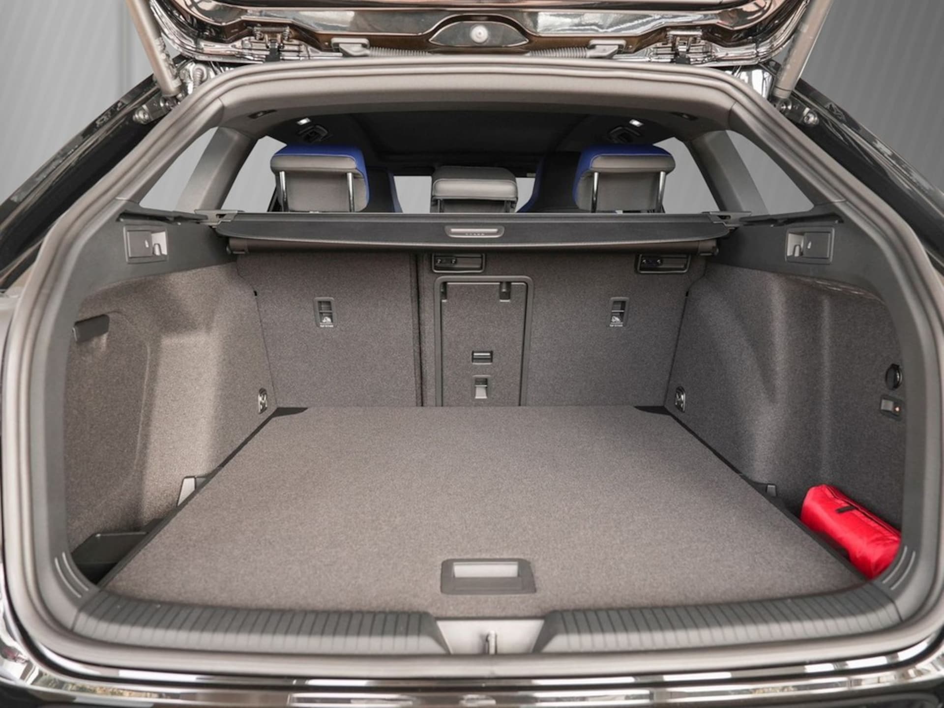 Volkswagen Golf Variant R