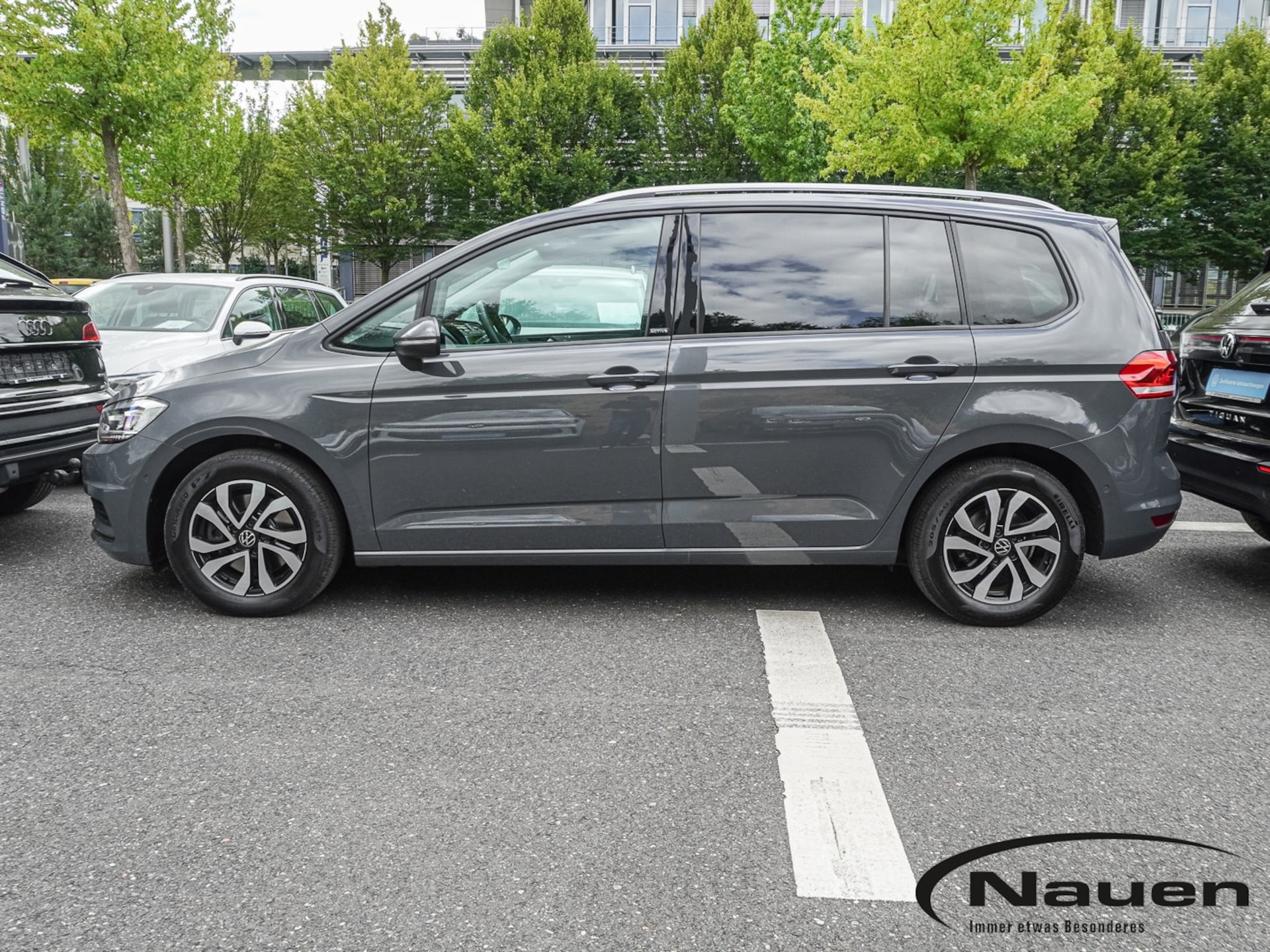 Volkswagen Touran Active