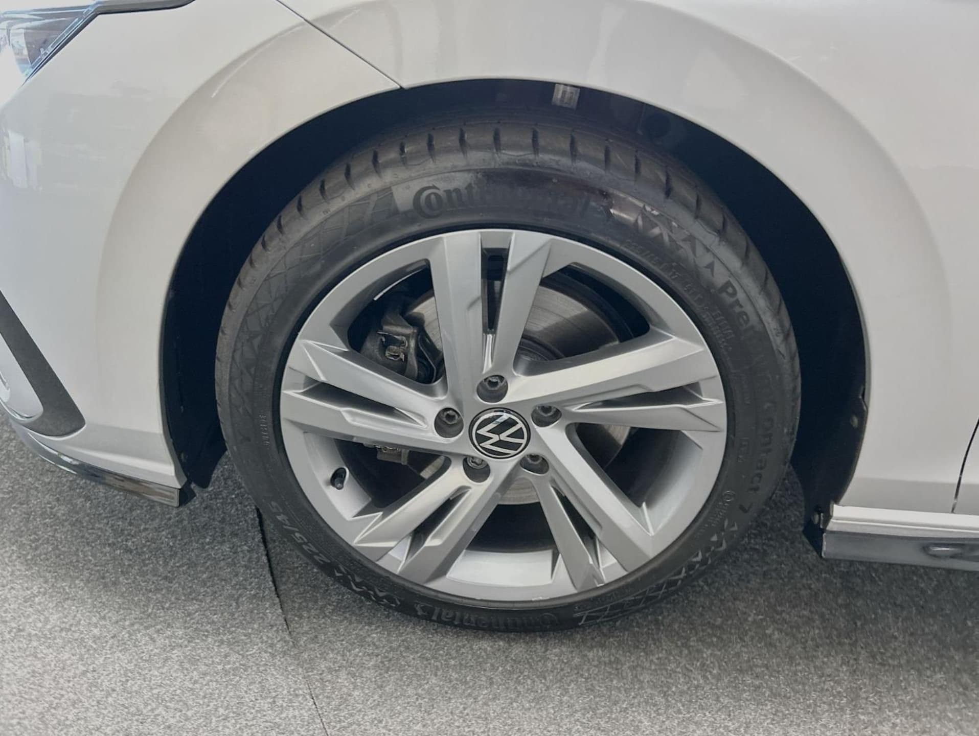 Volkswagen Golf Variant R-Line