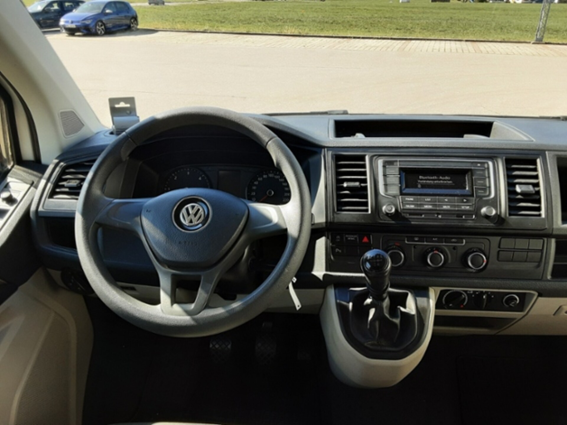 Volkswagen T6 Transporter Kombi kurzer Radstand