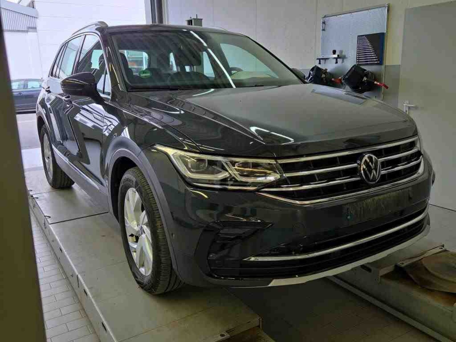 Volkswagen Tiguan – Bild 2