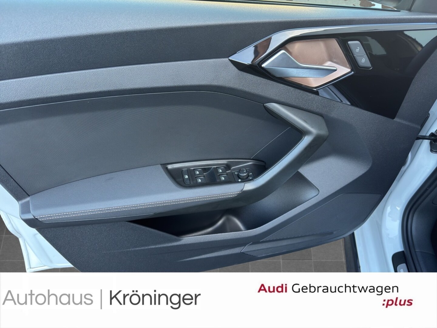 Bild über Audi A1 allstreet 30 TFSI Schaltgetriebe - für weitere Informationen kontaktieren Sie den Audi Partner