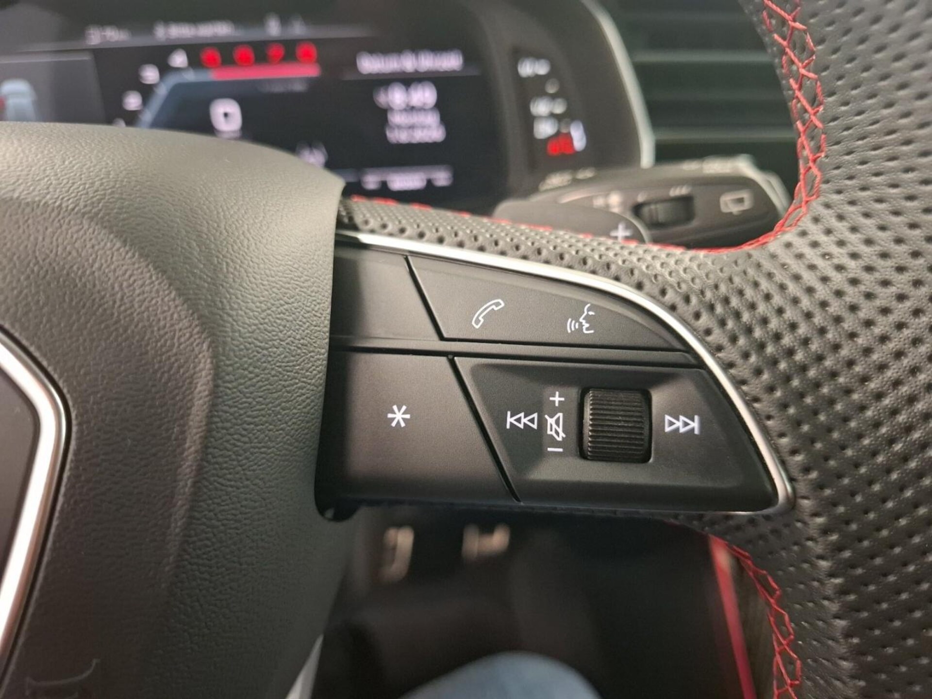 Audi SQ8 SUV