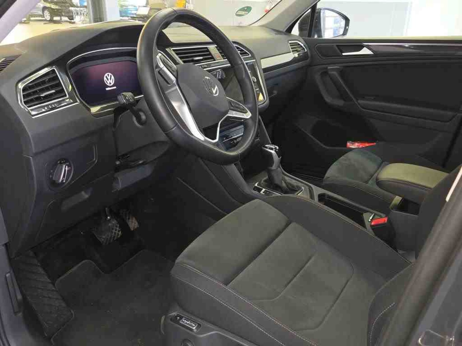 Volkswagen Tiguan – Bild 4