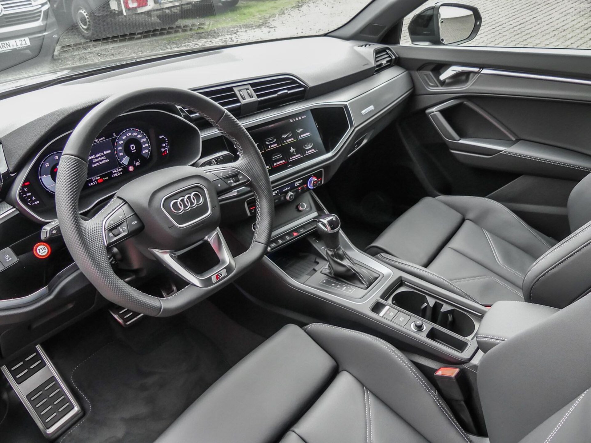 Audi Q3 SUV S line