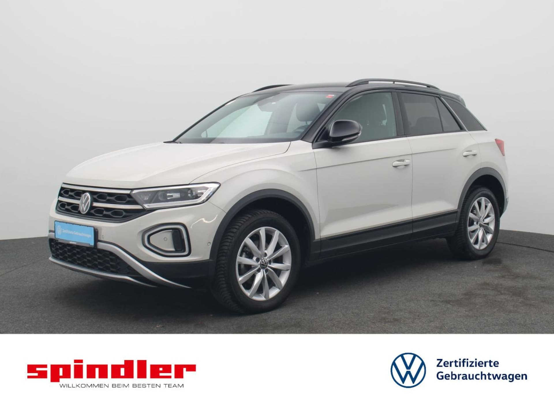Volkswagen T-Roc — Volkswagen T-Roc T-Roc Style 1.5 TSI DSG / BlackStyle, Navi, LED+