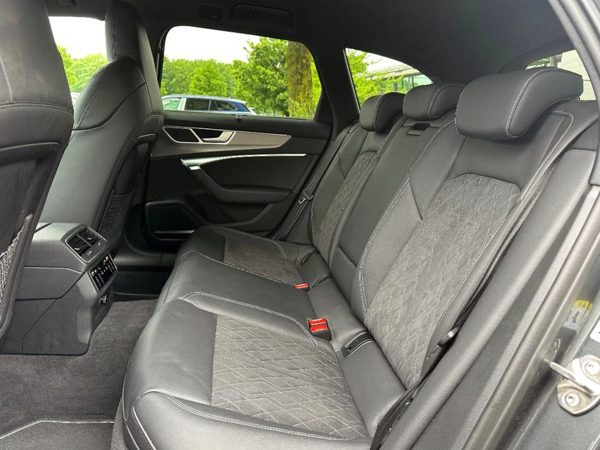 Audi S6 Avant