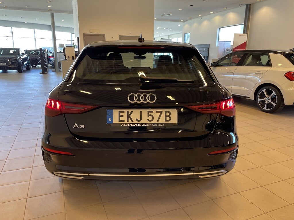 Bild som visar&nbsp;Audi A3 Sportback&nbsp;A3 Sportback 35 TFSI Proline advanced 150 hk S tronic - för mer information kontakta din Audi Partner