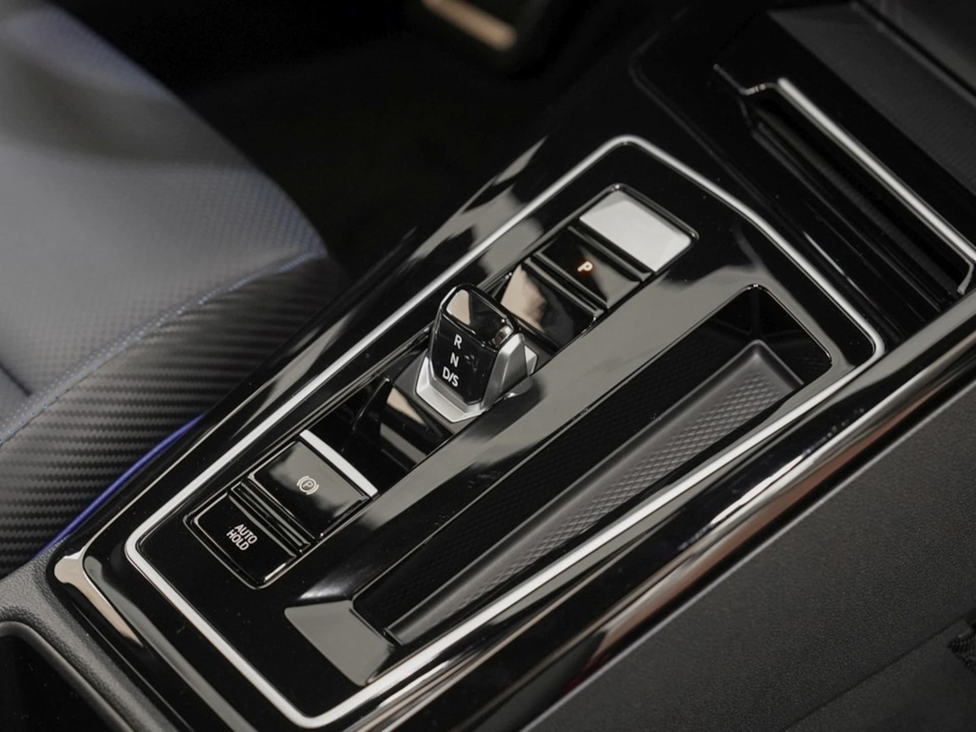 Volkswagen Golf Variant R
