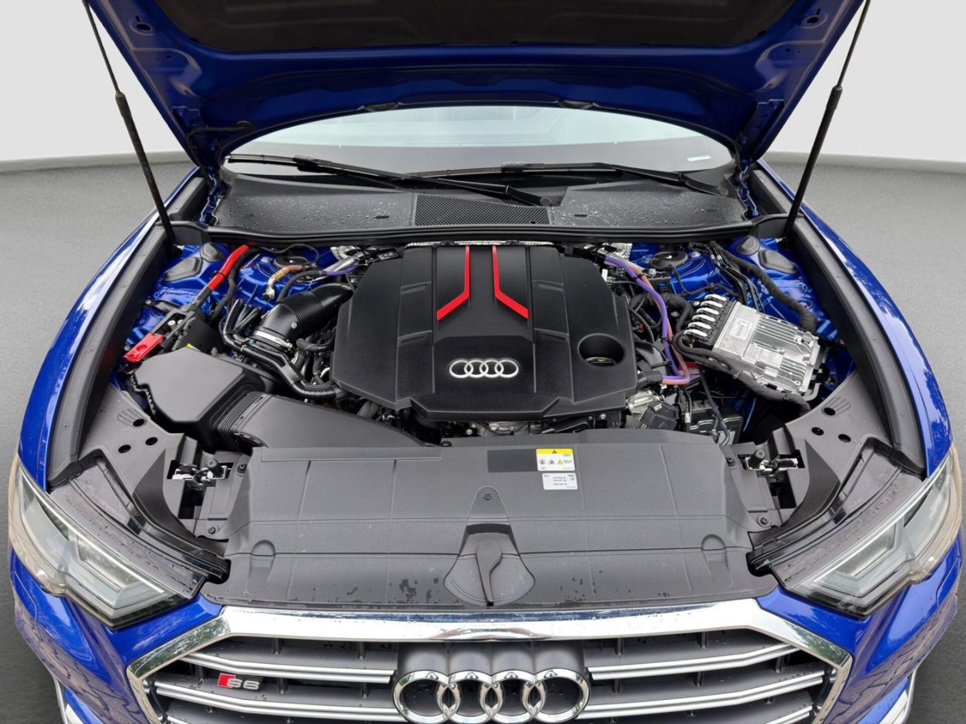Audi S6 Avant