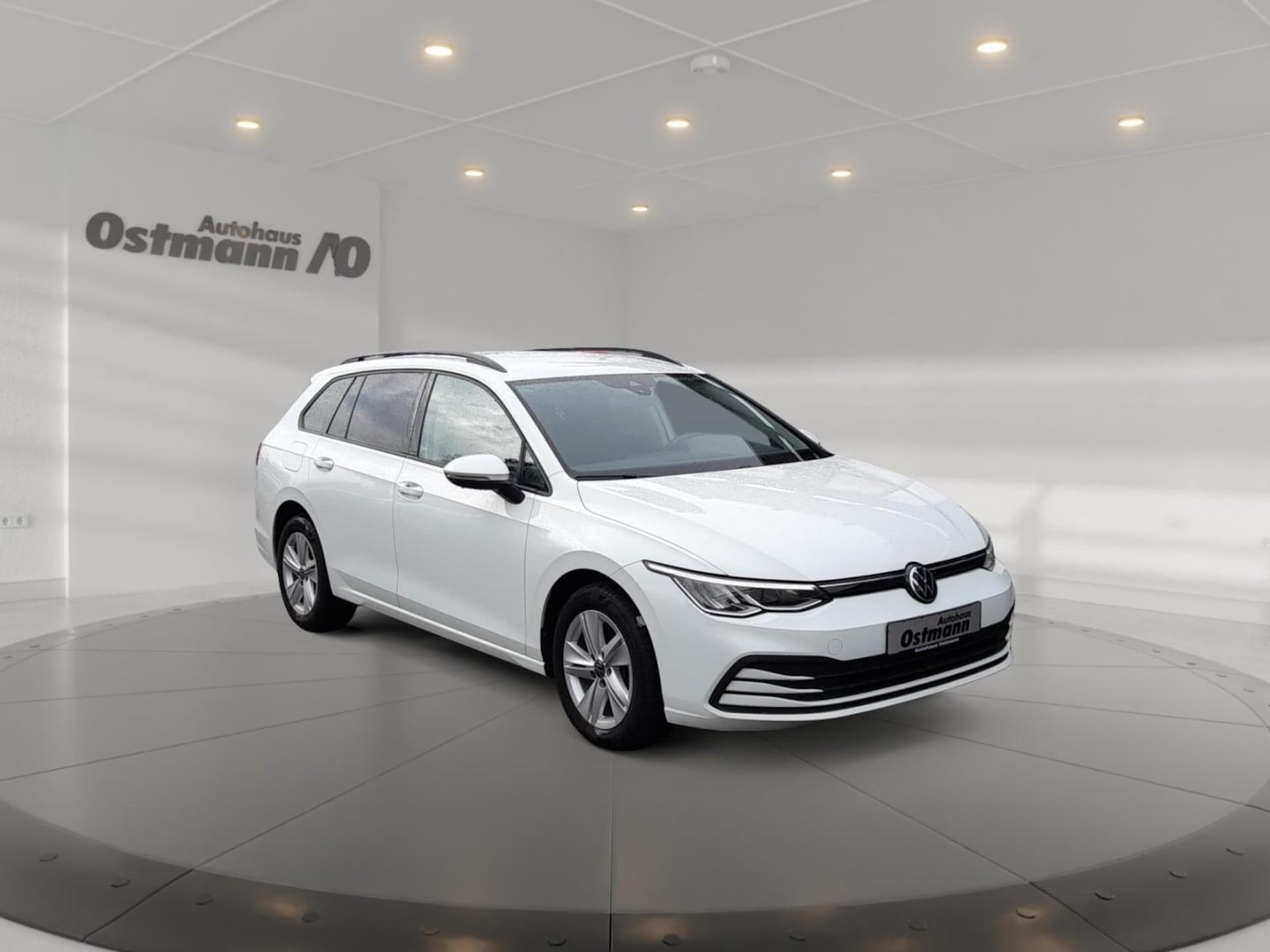 Volkswagen Golf Variant Life